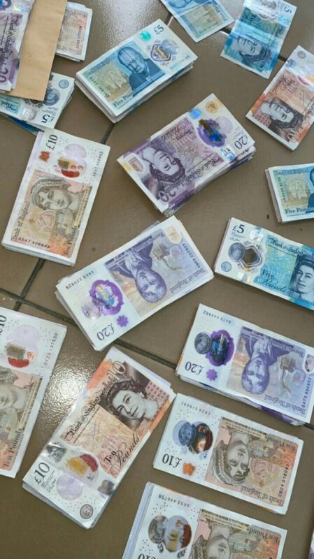 spielzeug geld
